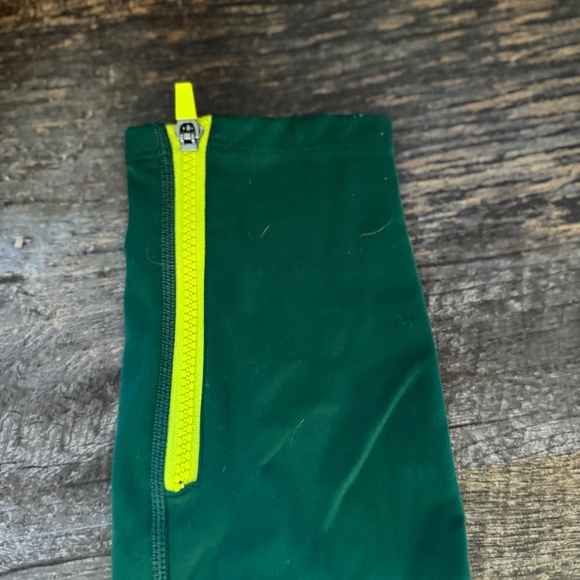 Fabletics | Trinity High-Waisted Utility Legging | Rainforest/Citron | Size XL - Picture 5 of 10